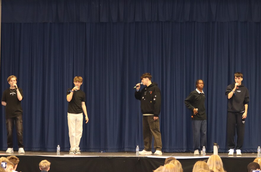 Absnt Mind receive enthusiastic reception from Burford students News